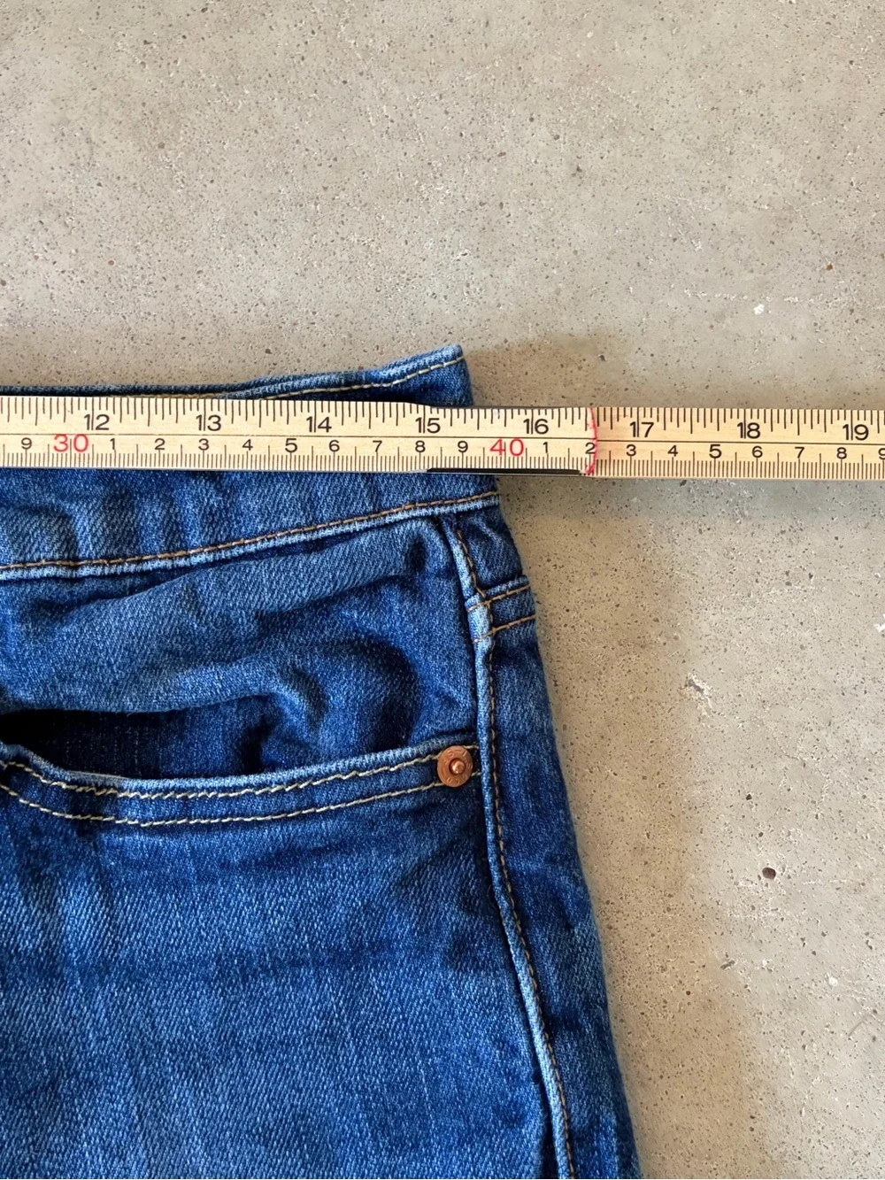 Levi’s 511 Slim Fit Stretch Medium Wash Denim Jeans W32 L32
